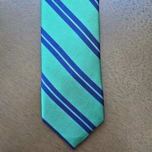 THE TIE BAR Necktie Mens Silk Green Navy Repp Tie Stain Resistant Career Preppy